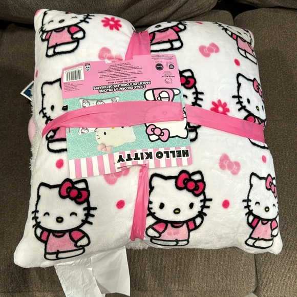 Hello Kitty - Picture 3 of 3
